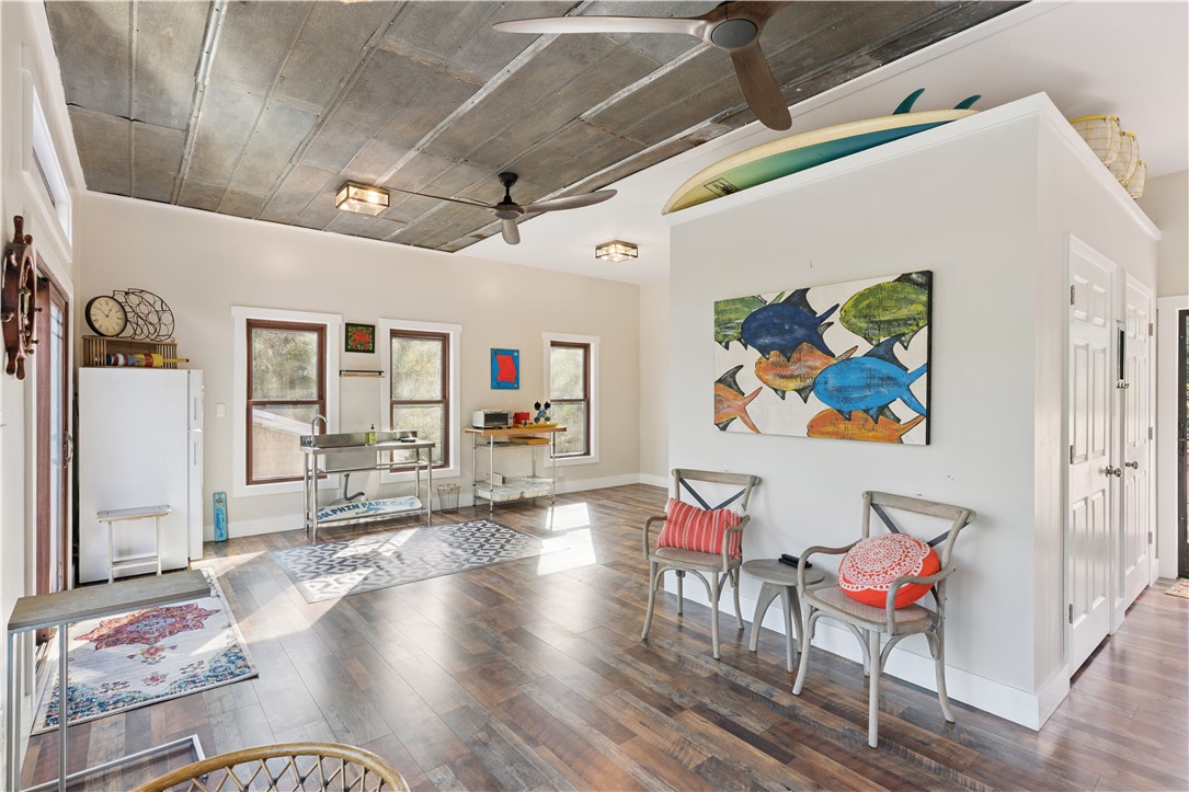 1070 Blue N Hall Road SE