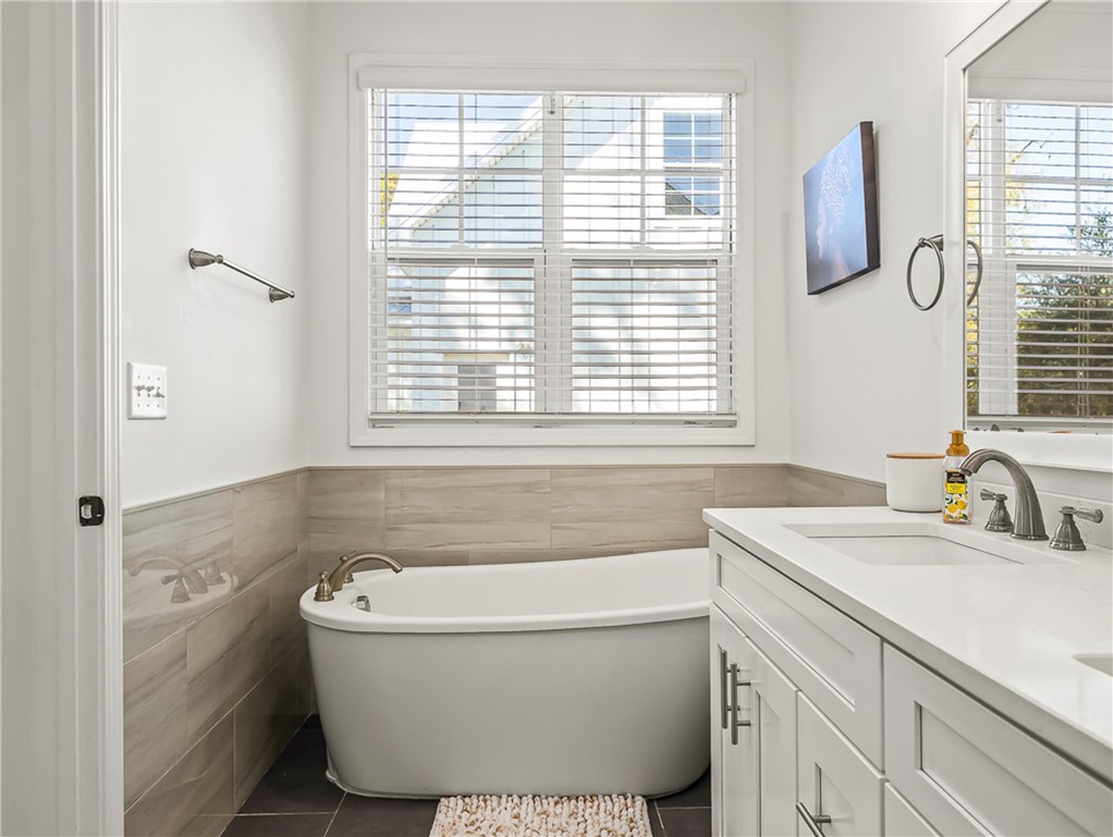 1038 Captains Cove Way