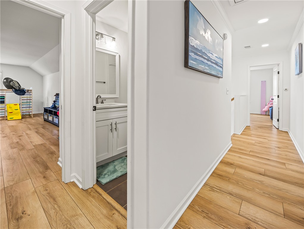 1038 Captains Cove Way