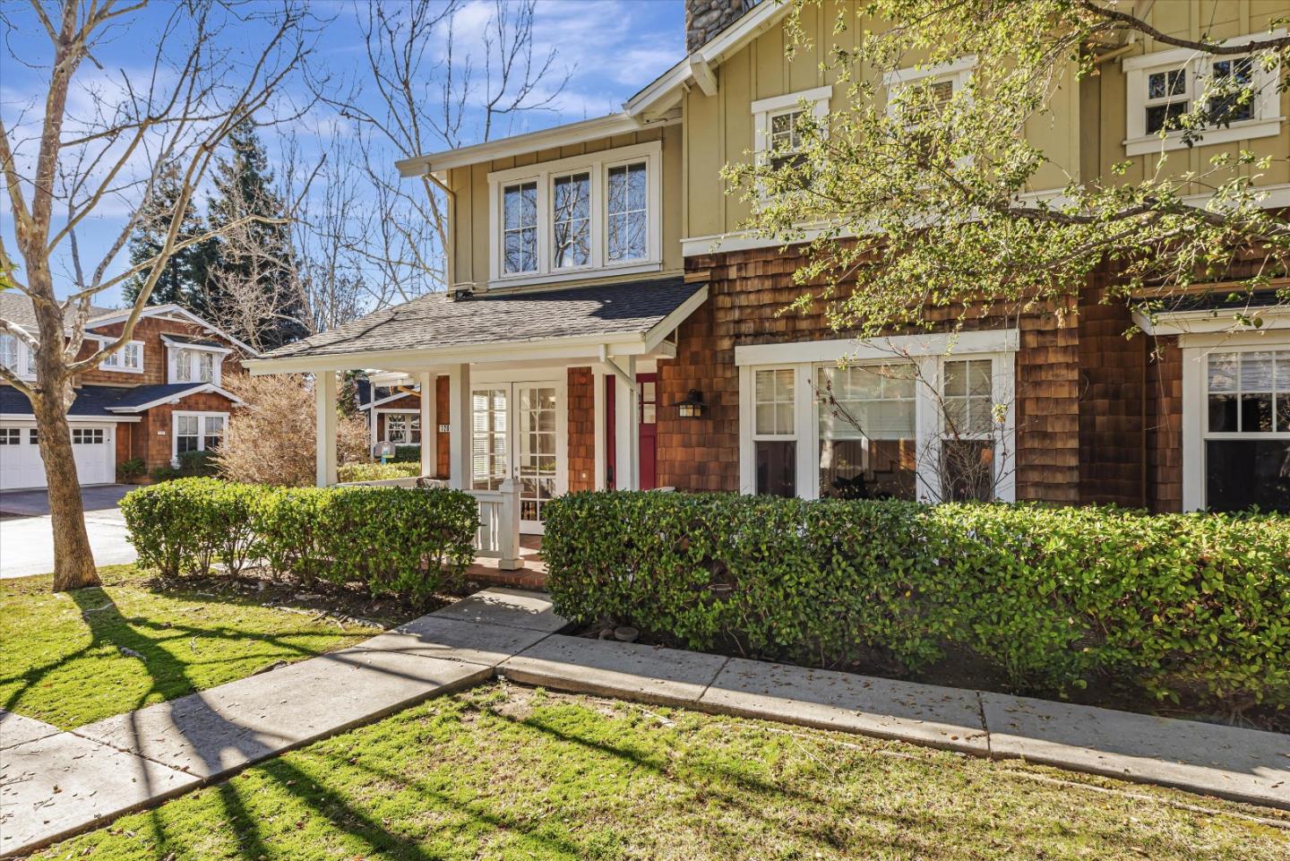 128 Naramore LN
