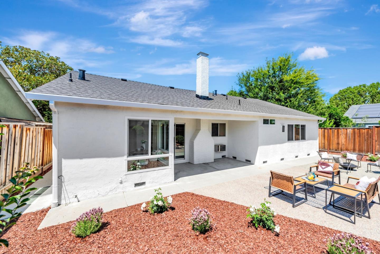 576 Albion Drive