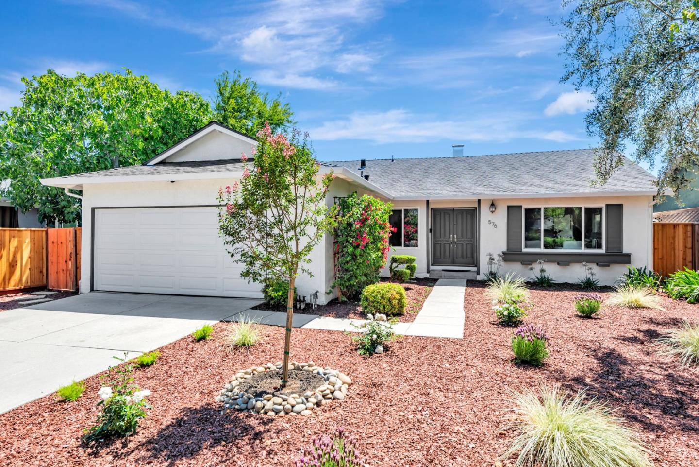 576 Albion Drive