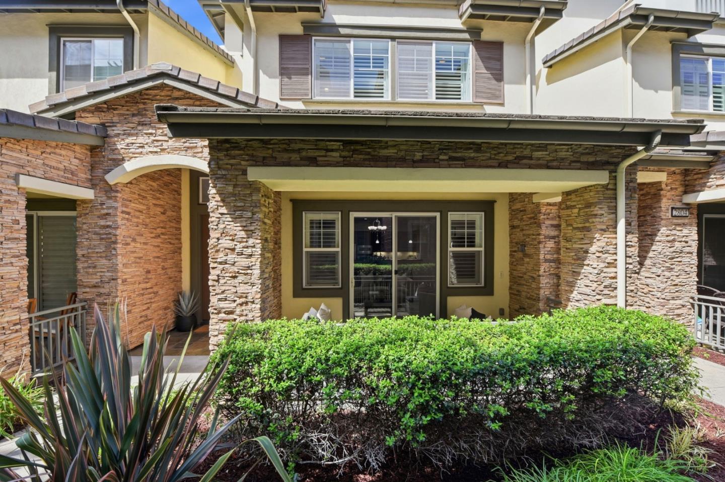 2806 Paseo Lane