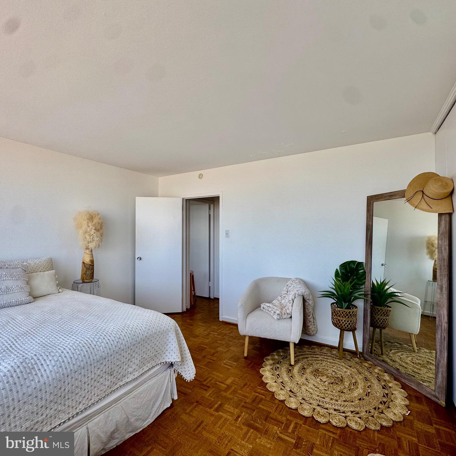 1401-Unit 910 Pennsylvania Ave #910