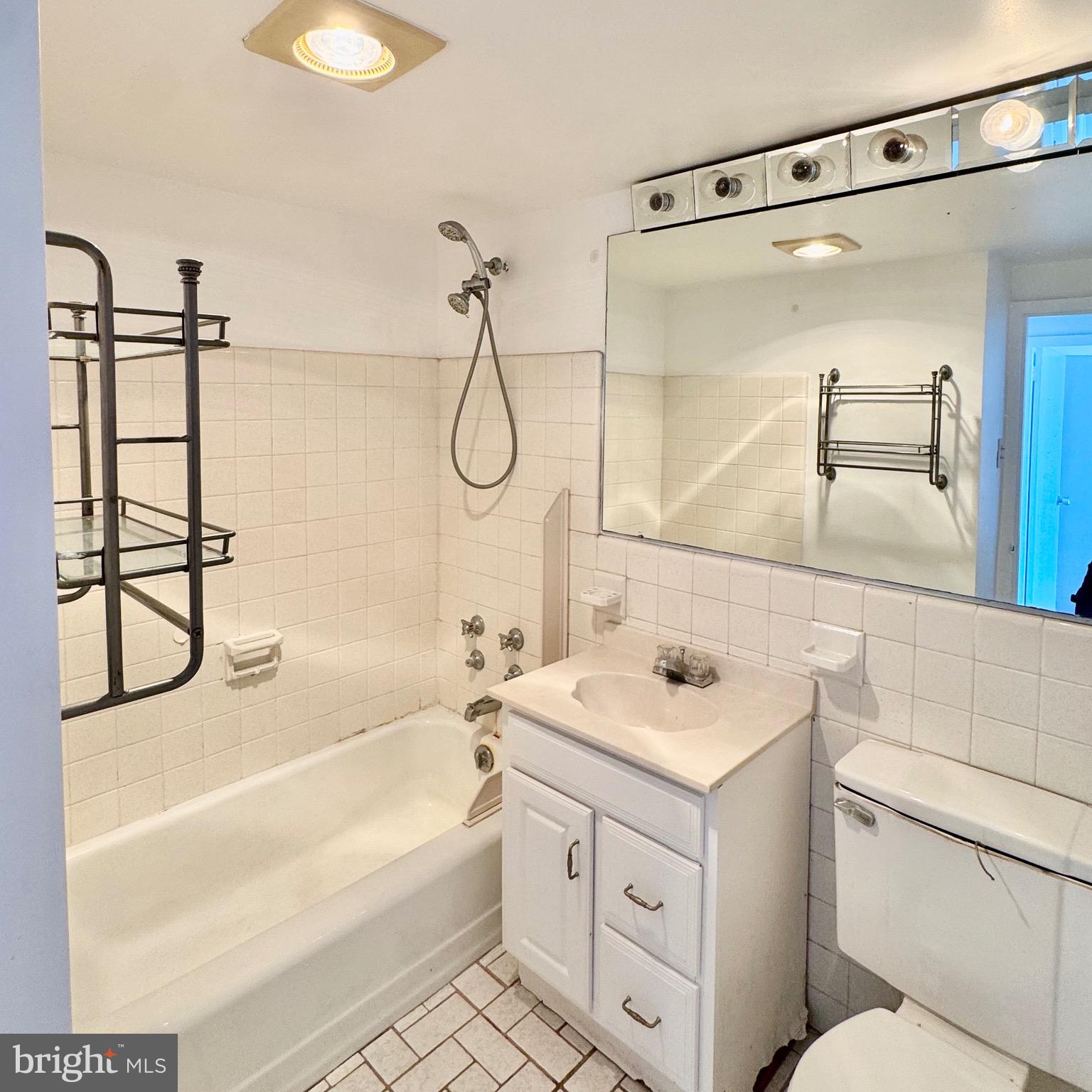 1401-Unit 910 Pennsylvania Ave #910