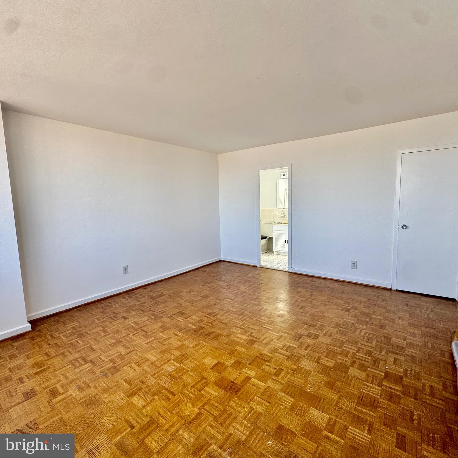 1401-Unit 910 Pennsylvania Ave #910