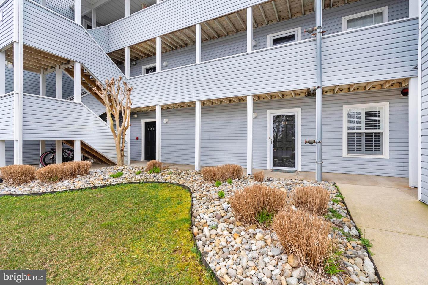 3600 Sanibel Cir #4103