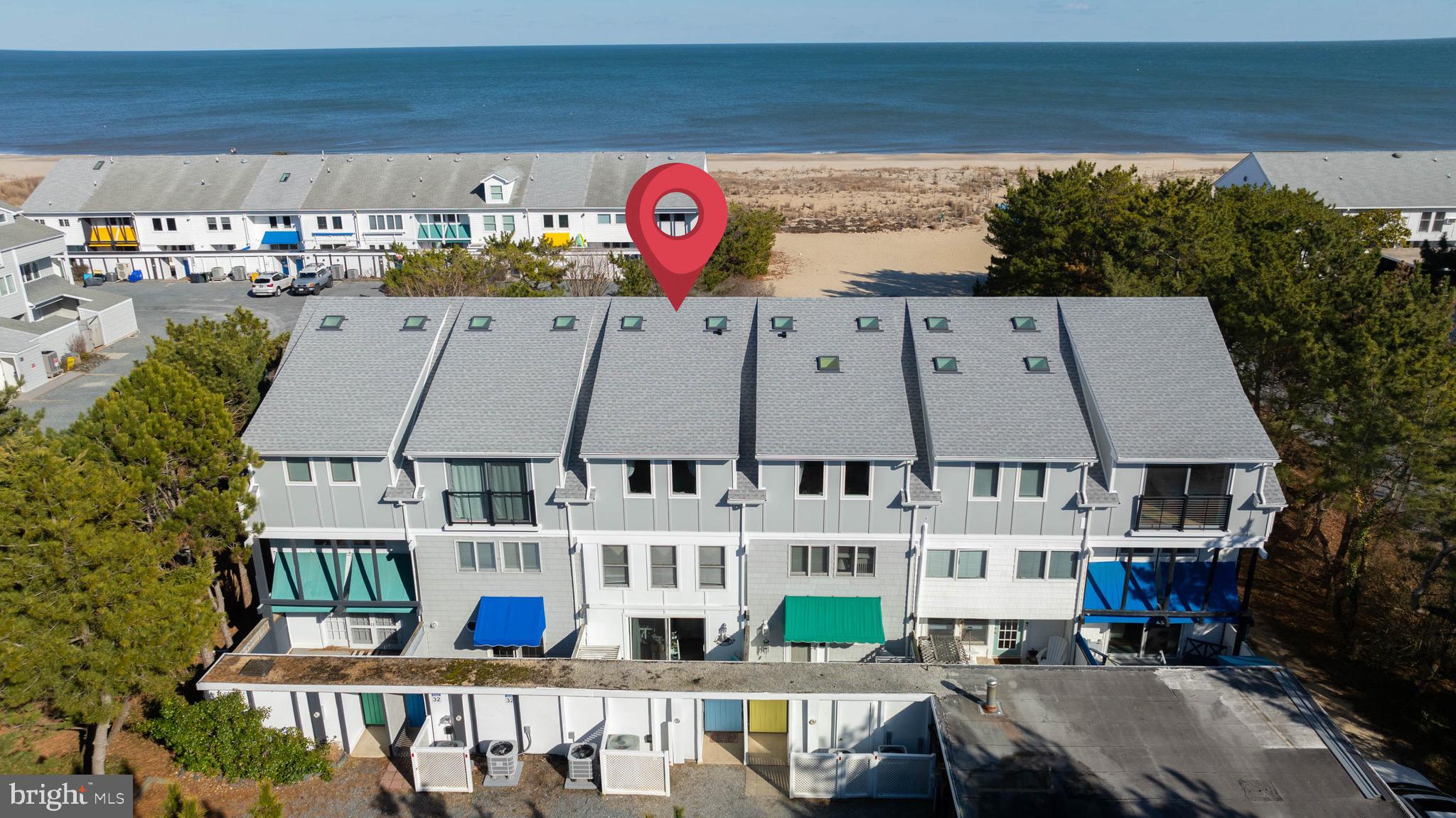 2 Seastrand Ct #33