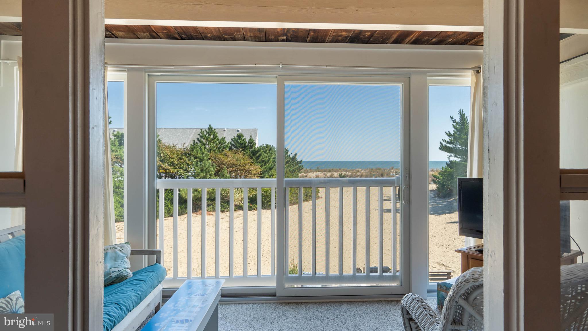 2 Seastrand Ct #33