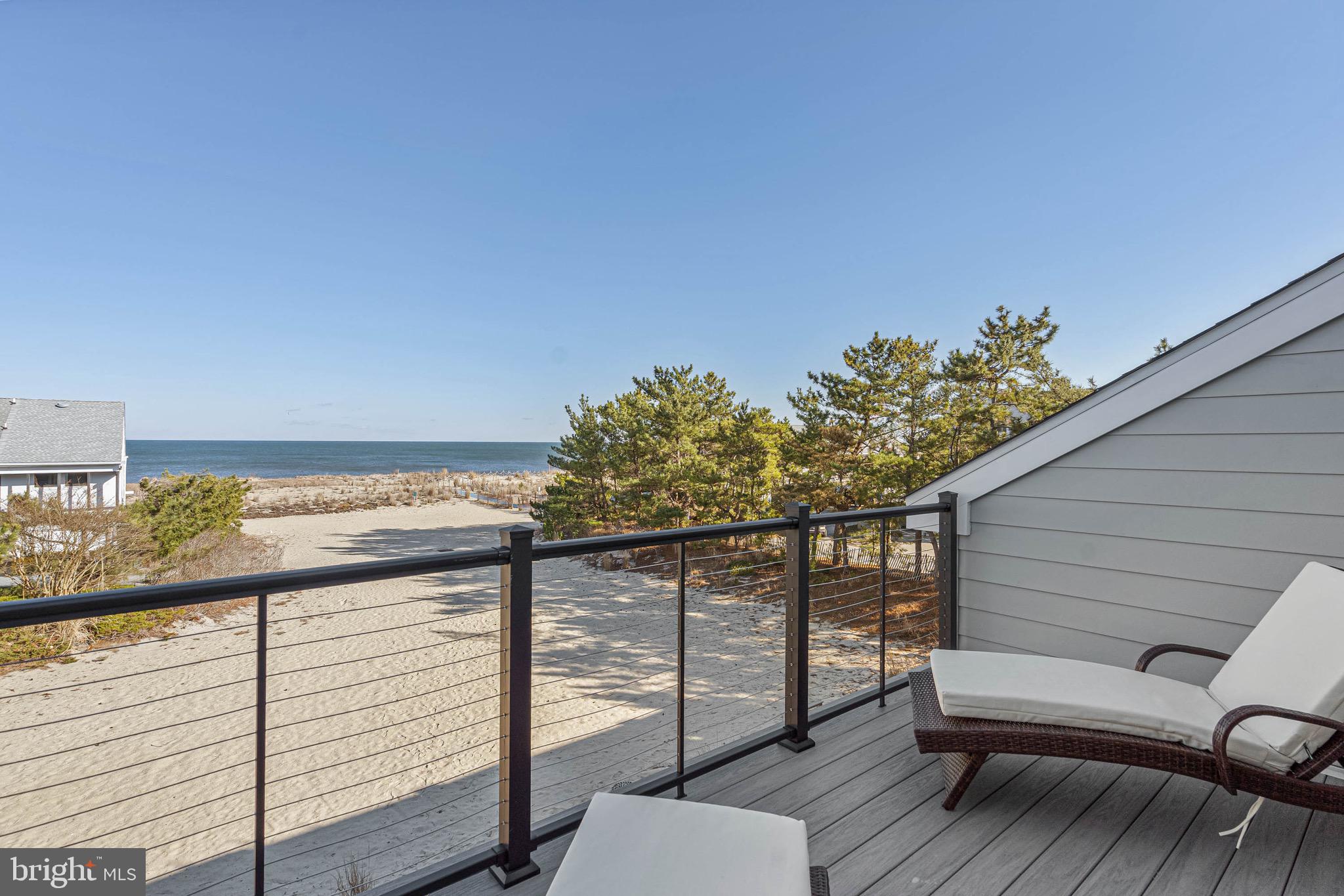 2 Seastrand Ct #33