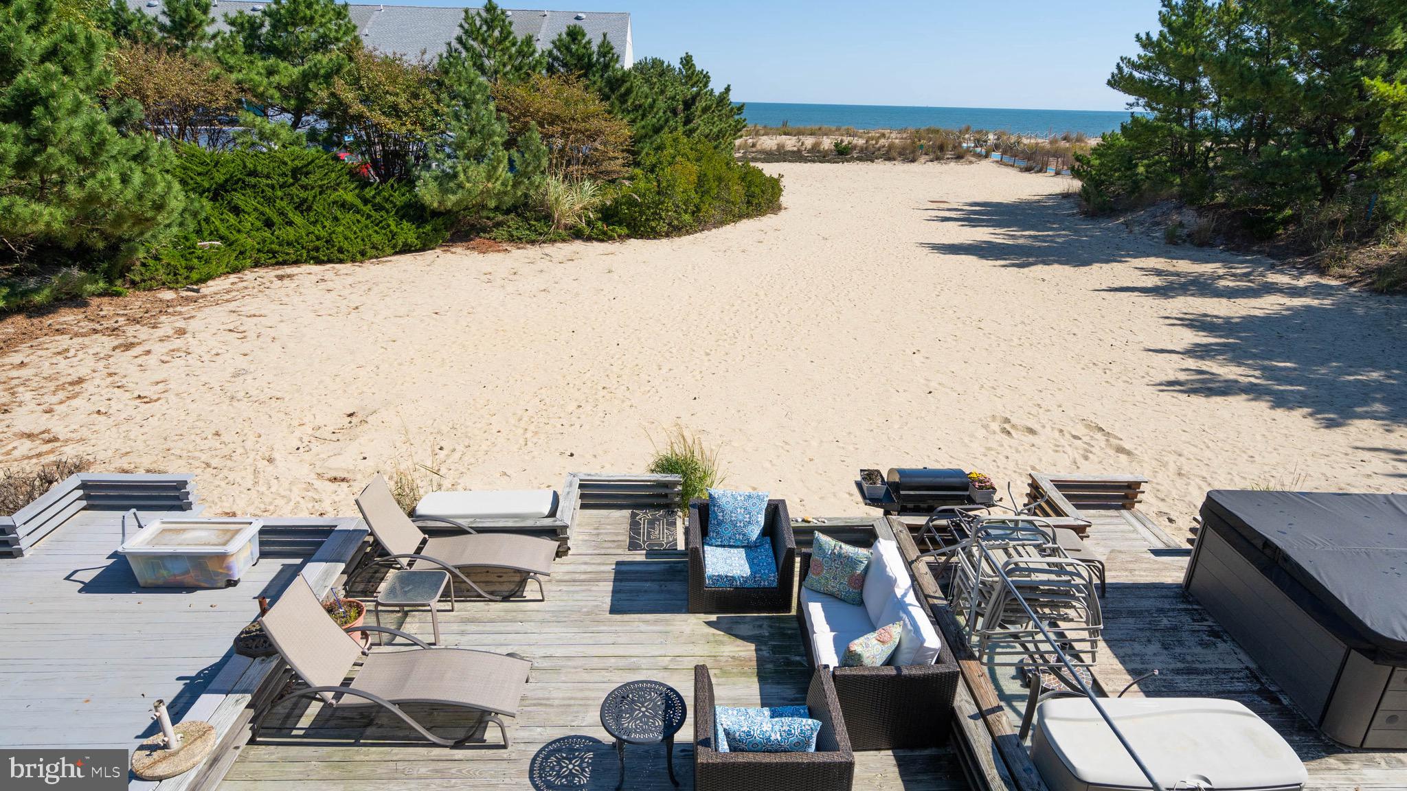 2 Seastrand Ct #33