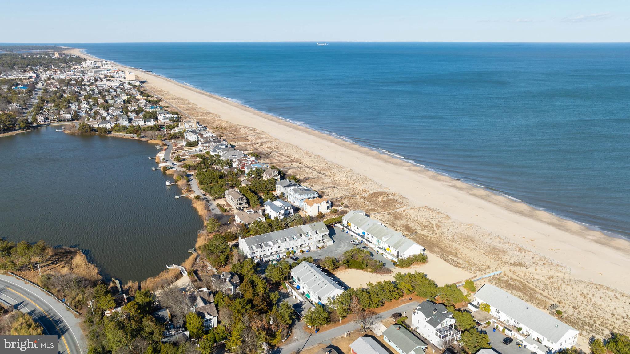 2 Seastrand Ct #33