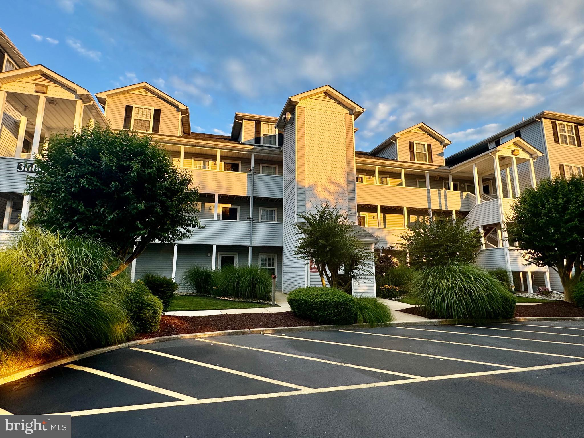 3600 Sanibel Cir #3603