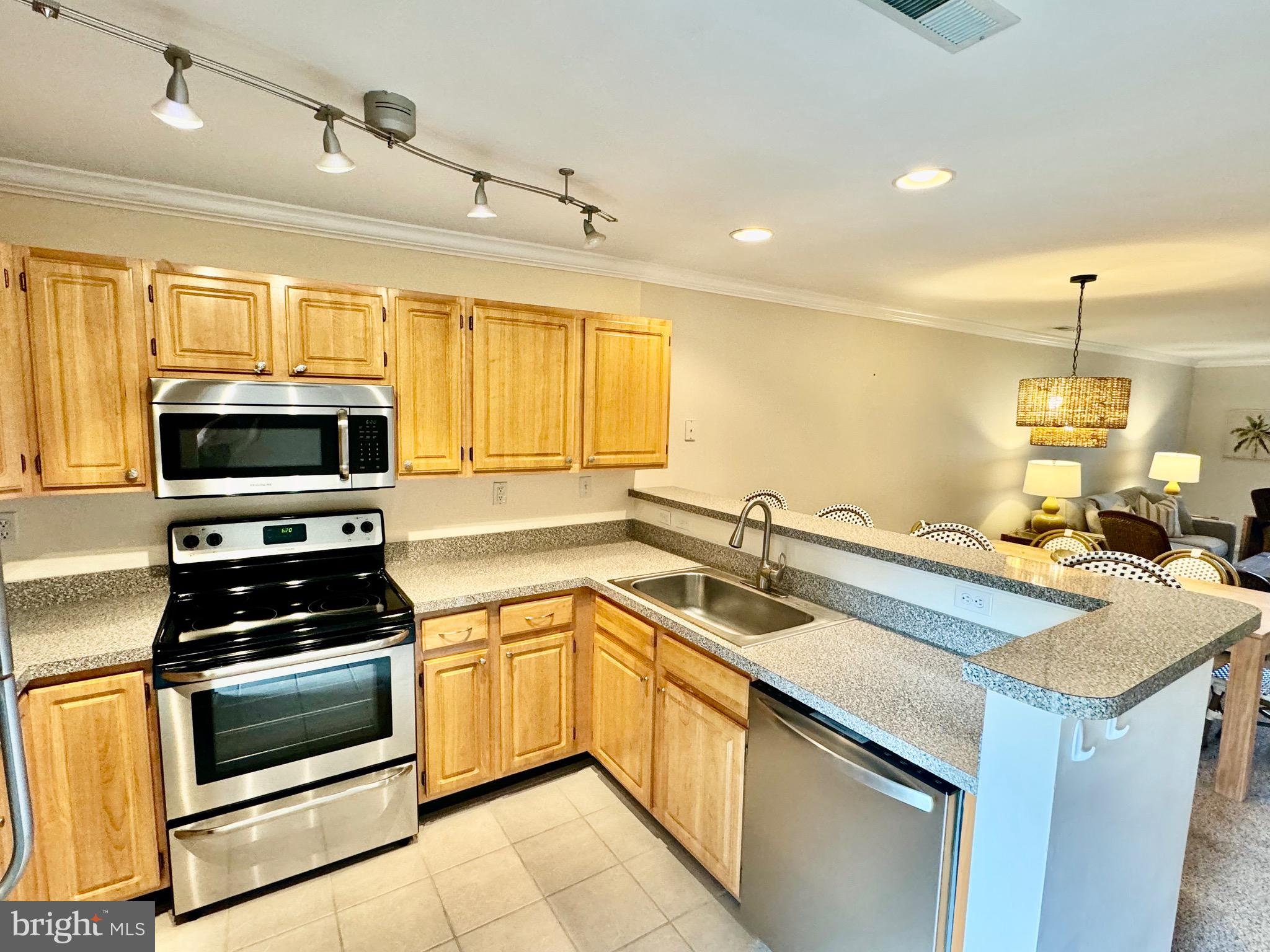 3600 Sanibel Cir #3603