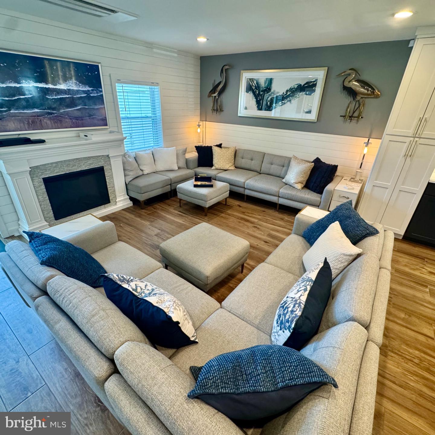 217 Swedes St