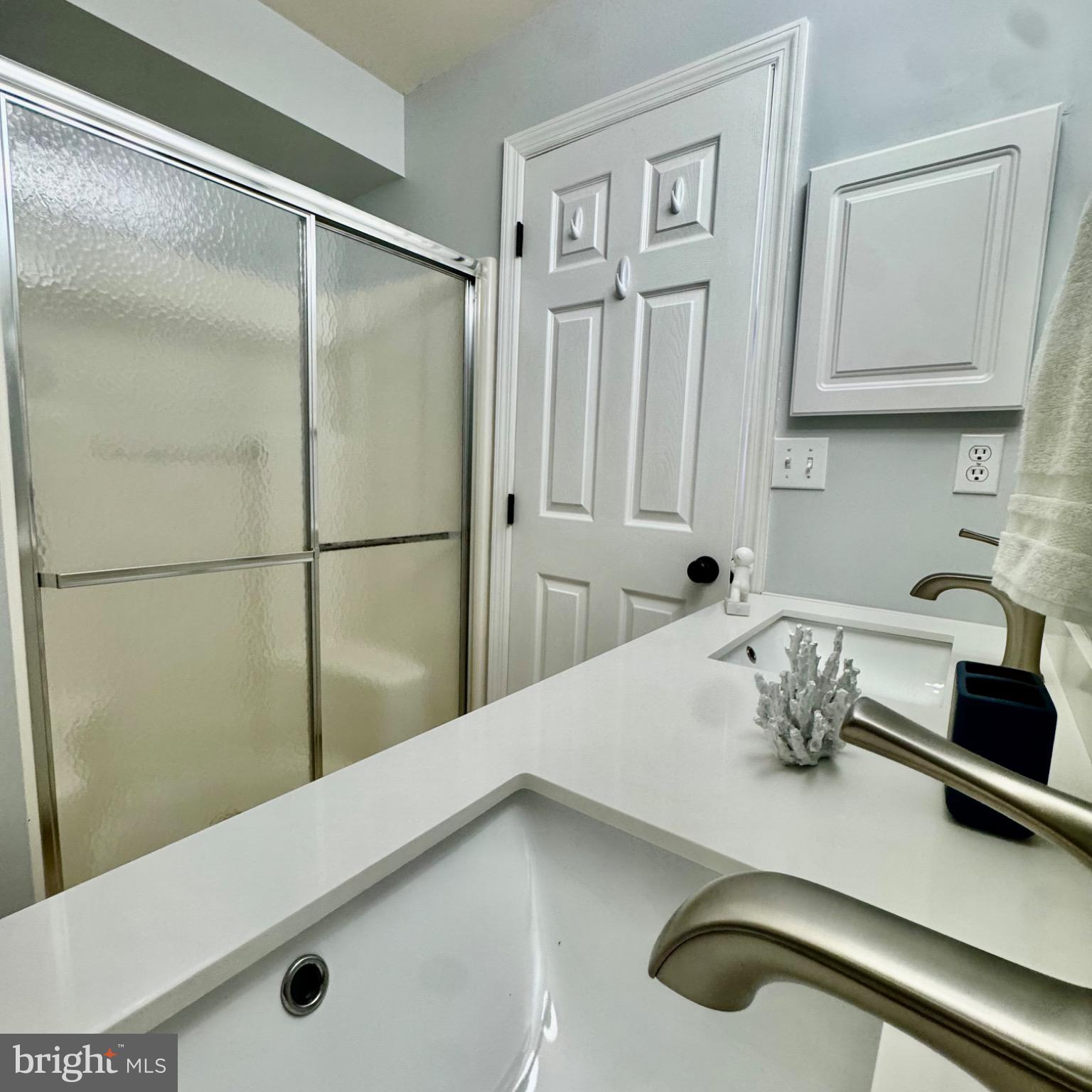 3800 SANIBEL CIRCLE 3811