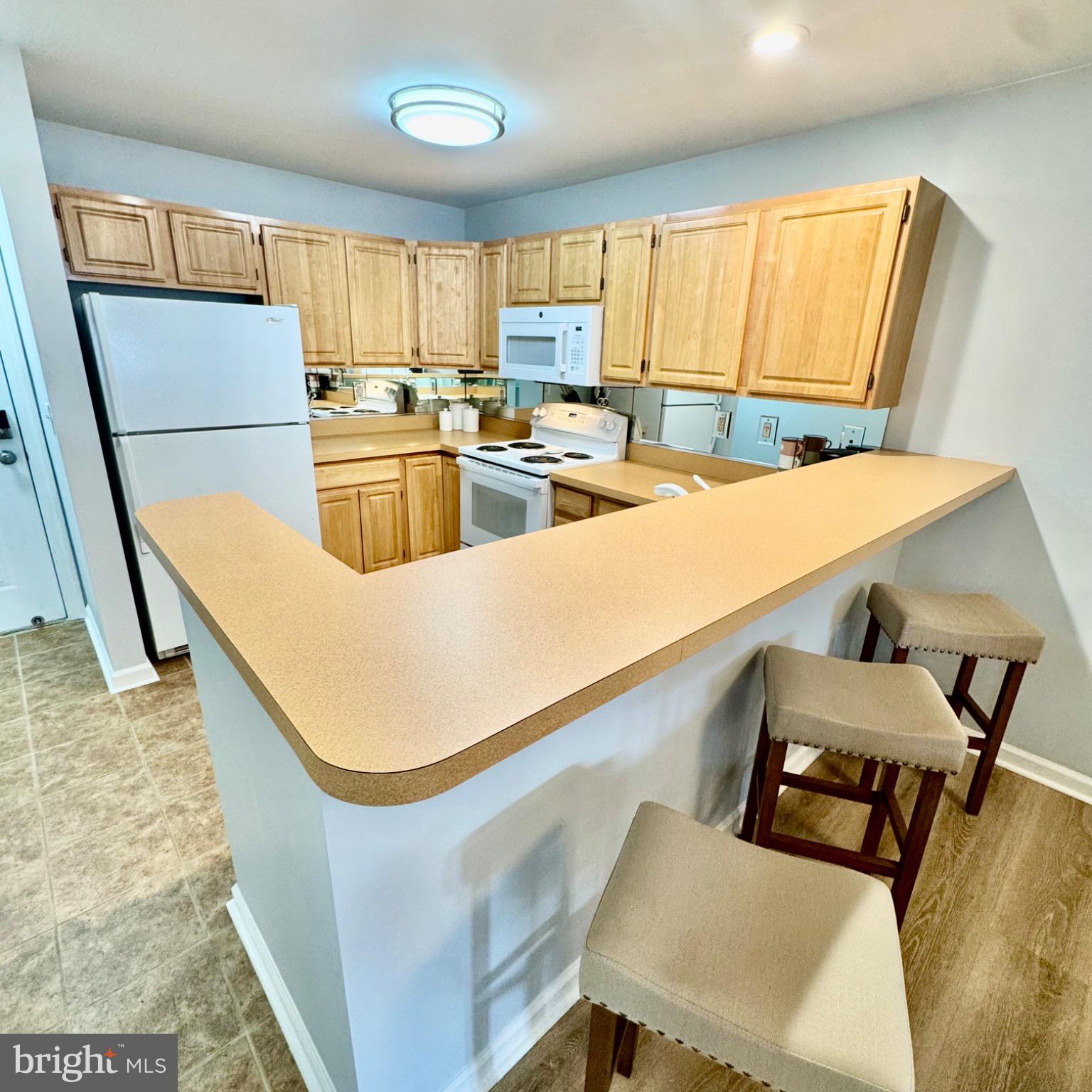 3800 SANIBEL CIRCLE 3811