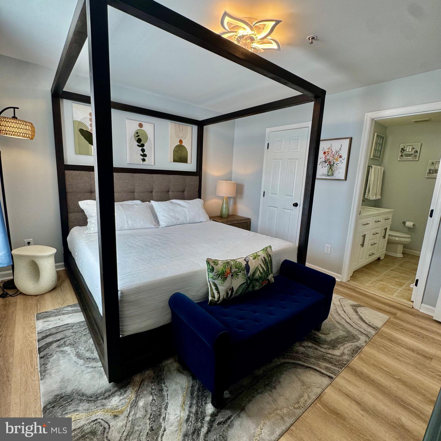 3800 SANIBEL CIRCLE 3811