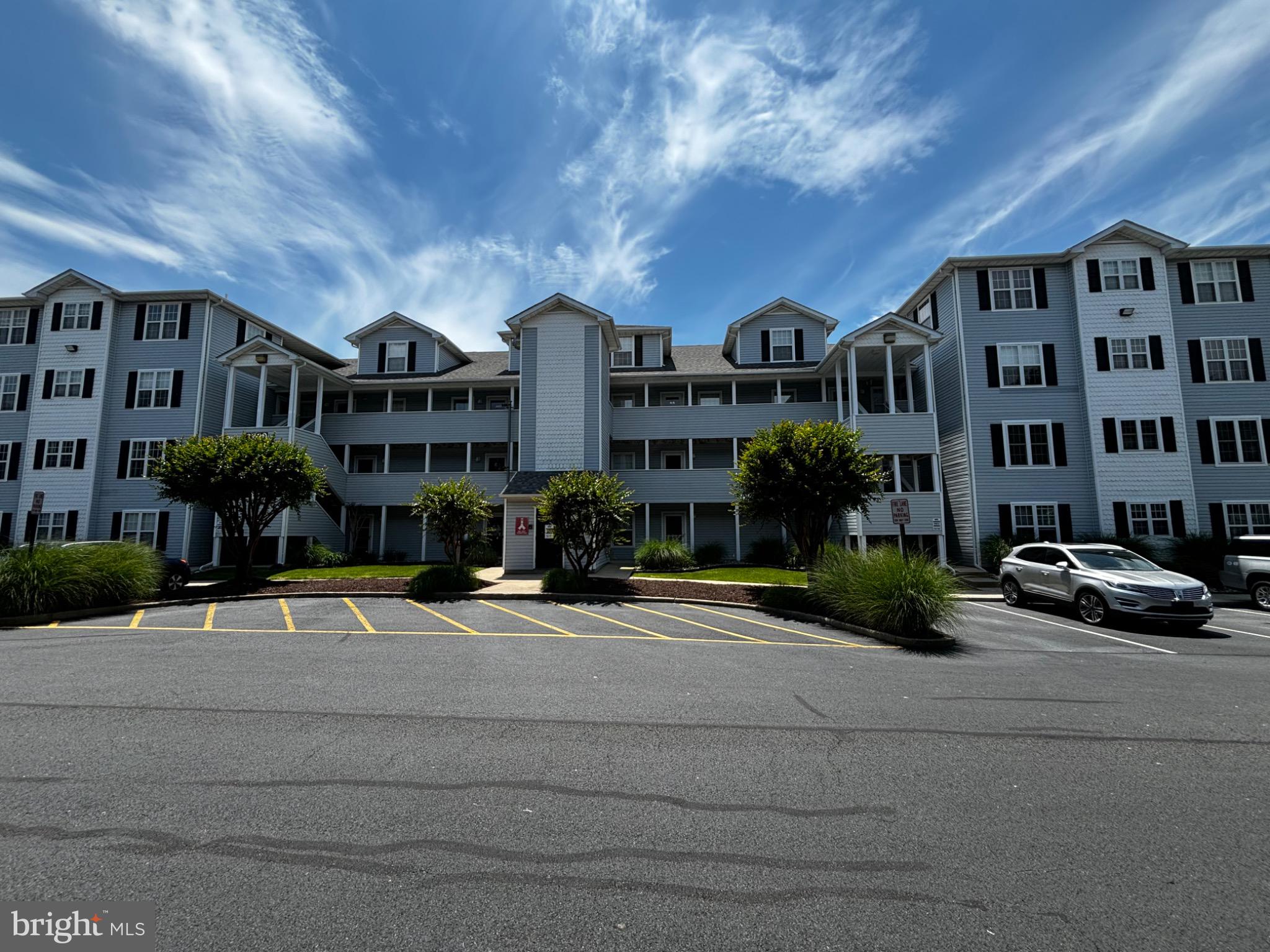 3800 SANIBEL CIRCLE 3811