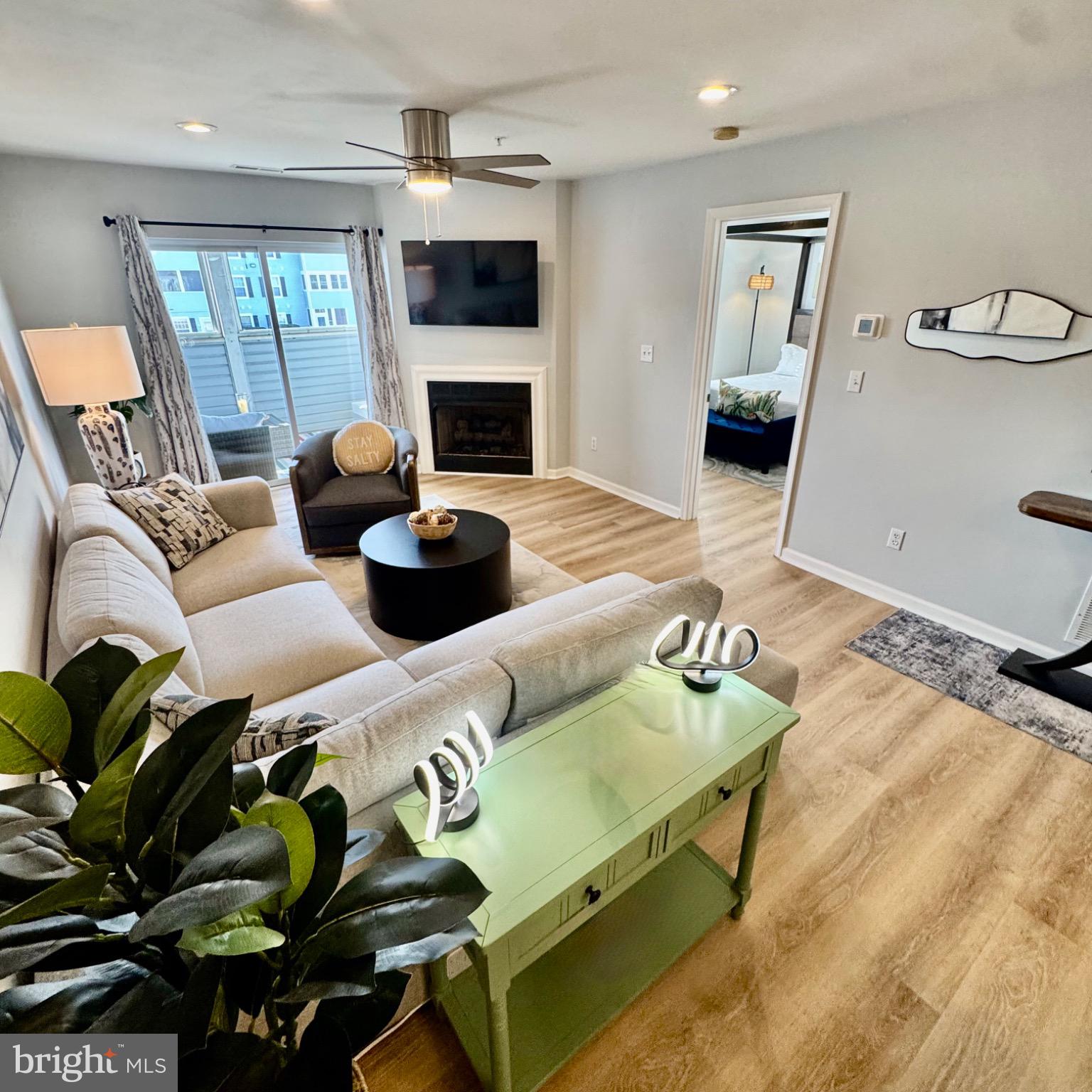 3800 SANIBEL CIRCLE 3811