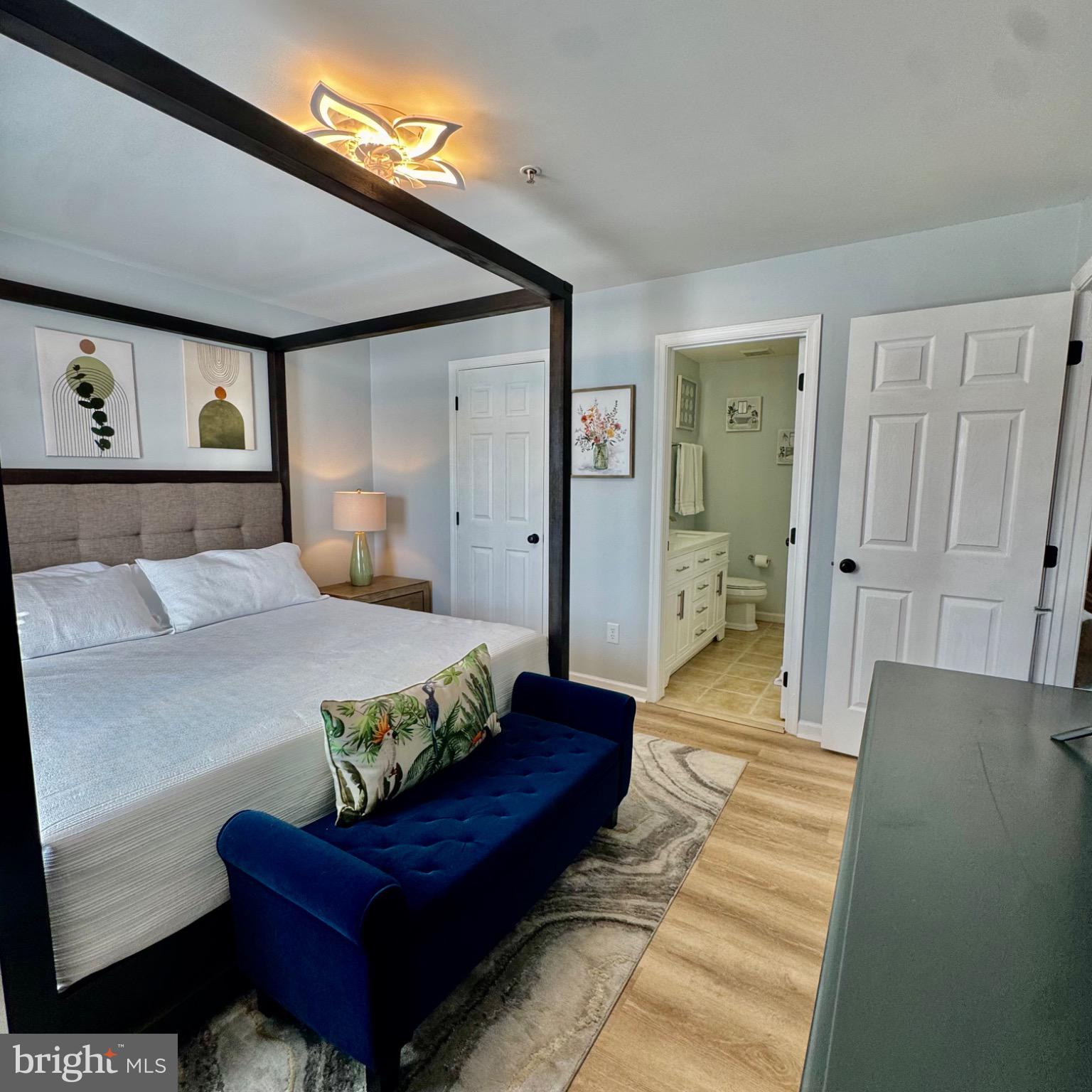 3800 SANIBEL CIRCLE 3811