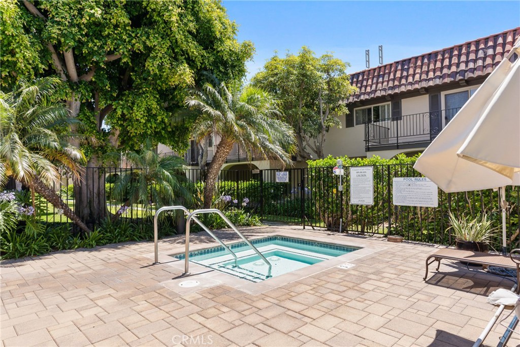 3055 Club House Circle