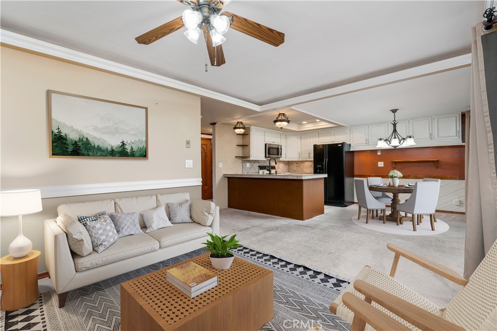 3055 Club House Circle