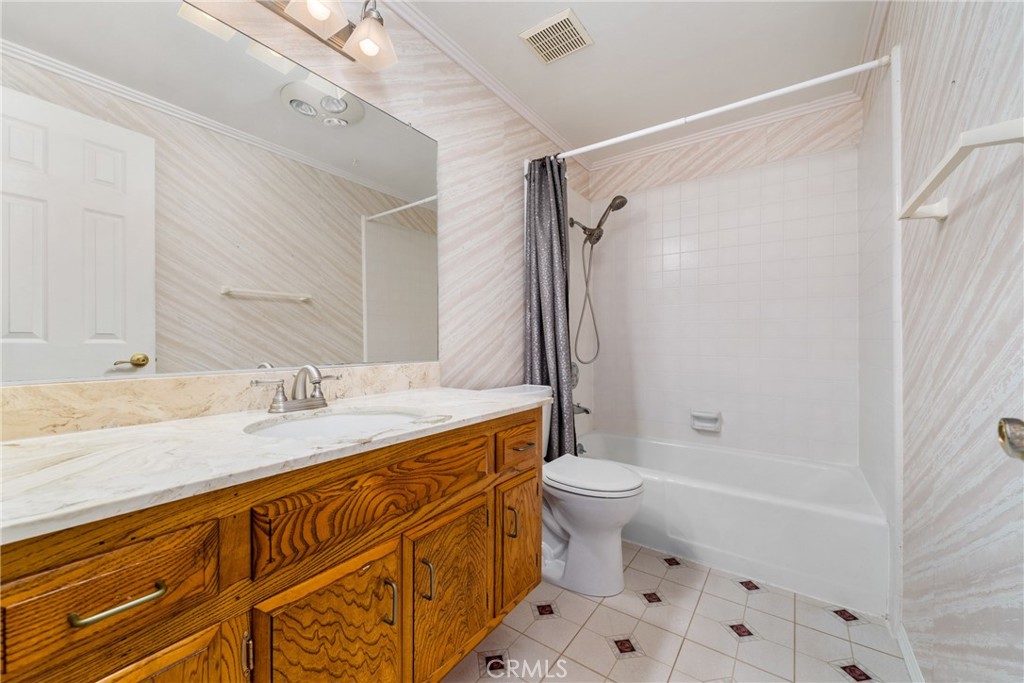 3055 Club House Circle