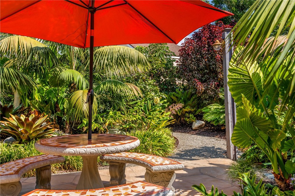 2348 Littleton Circle