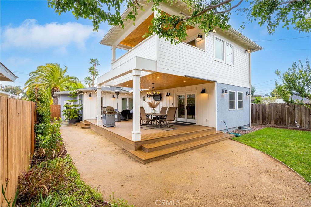 1963 Fullerton Avenue