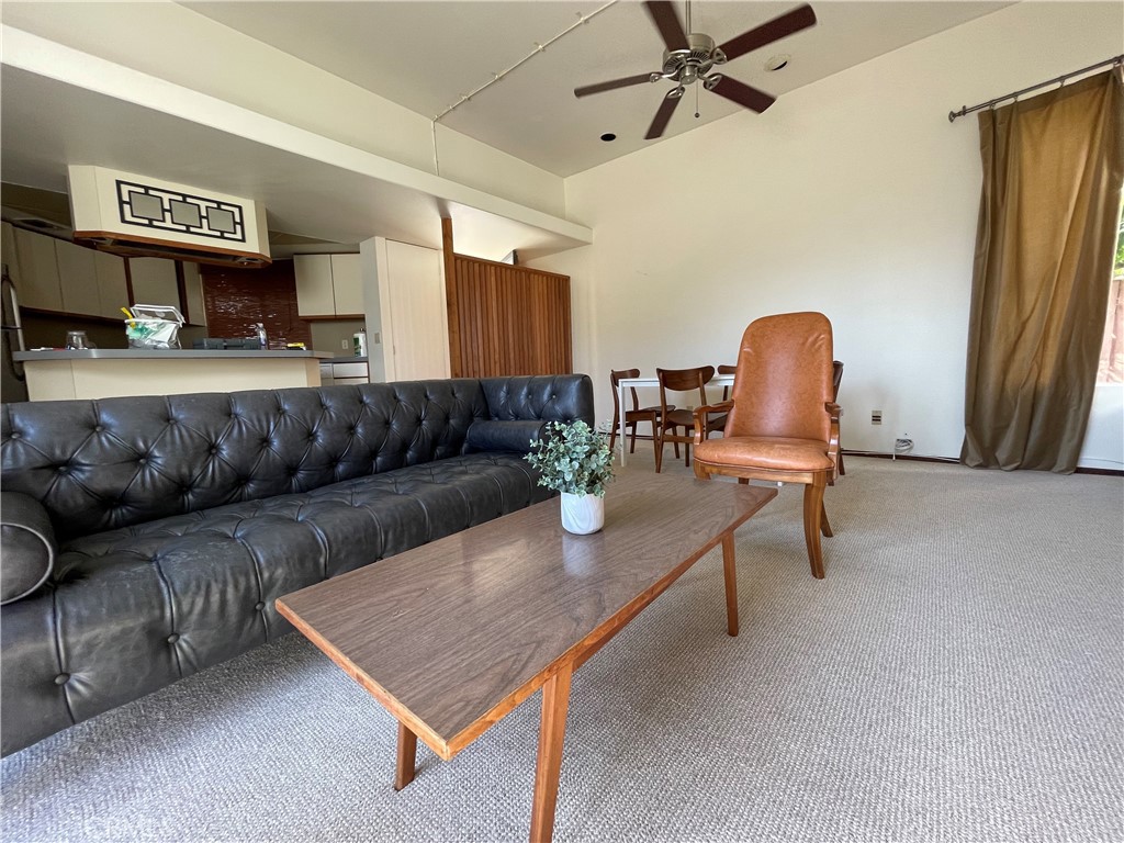 1592 Redlands Place