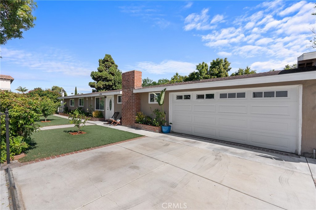 805 Towne Street