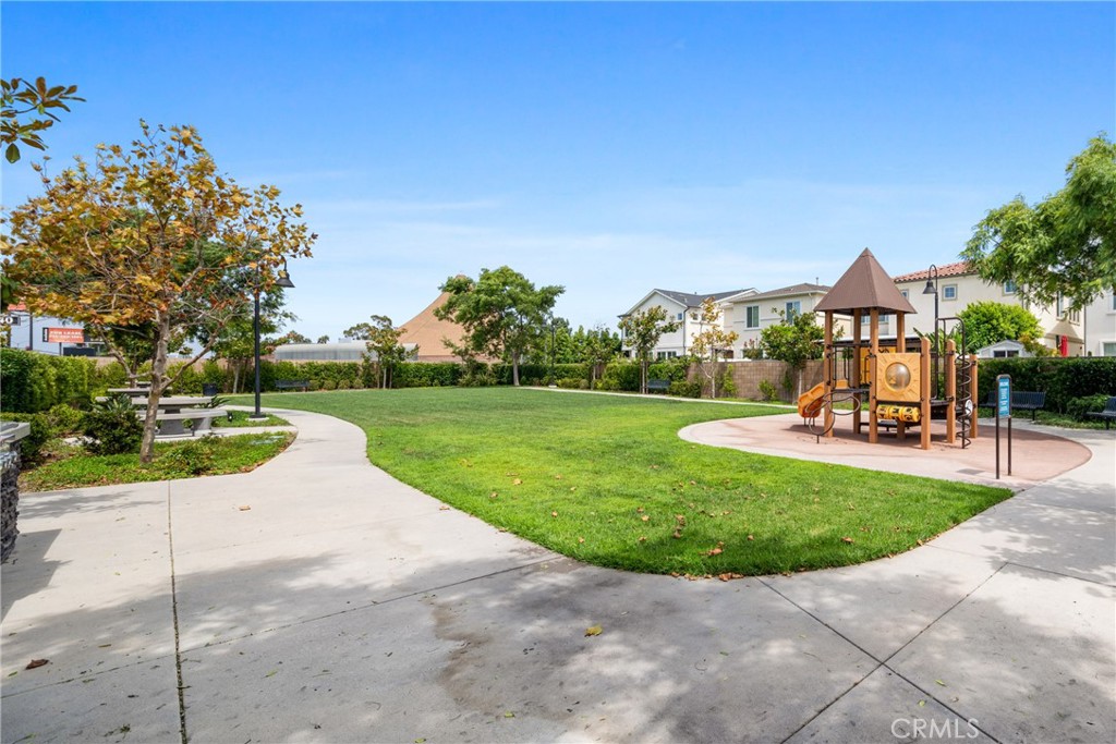 2632 Clarion Lane
