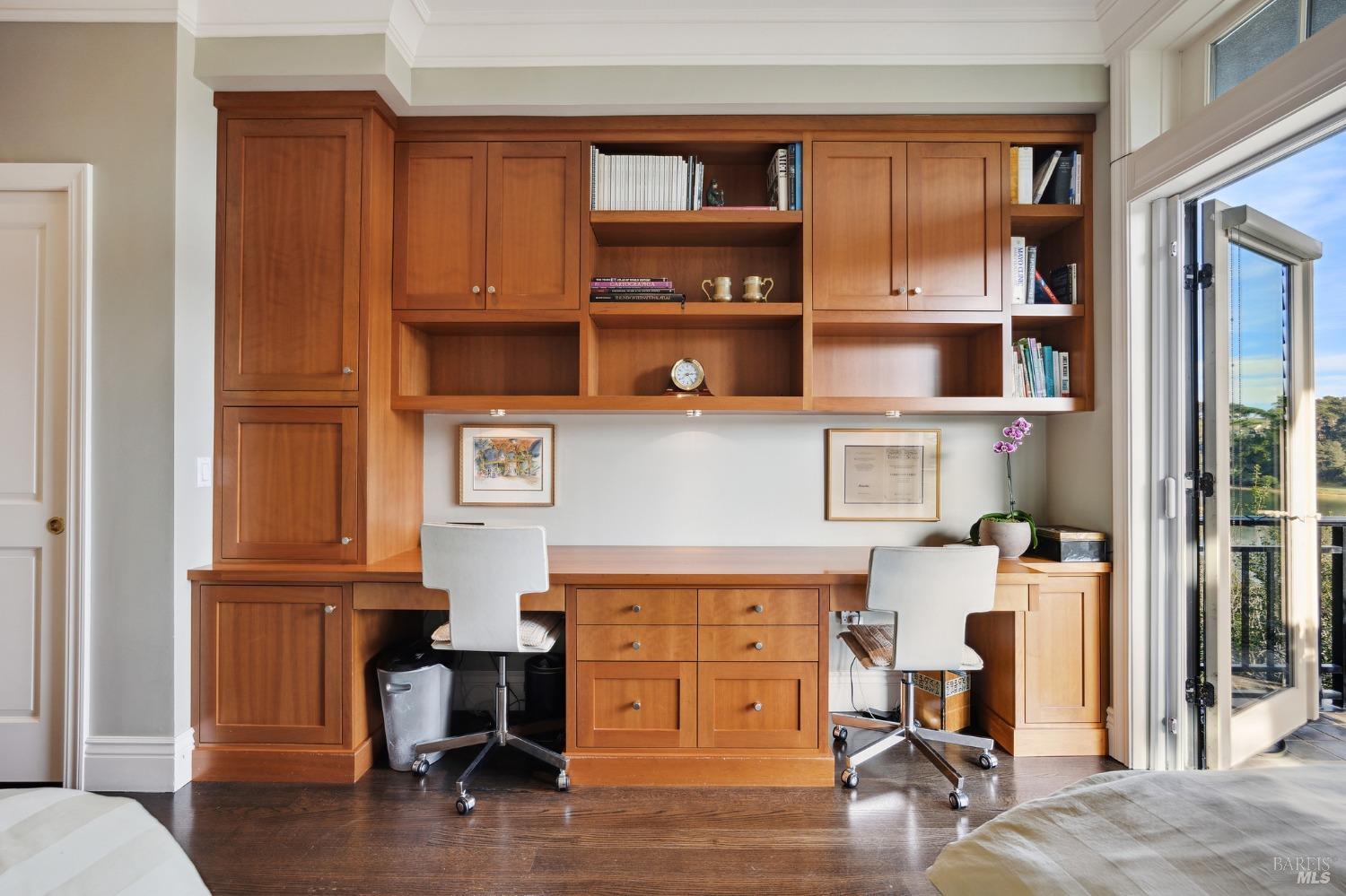 54 De Silva Island Dr