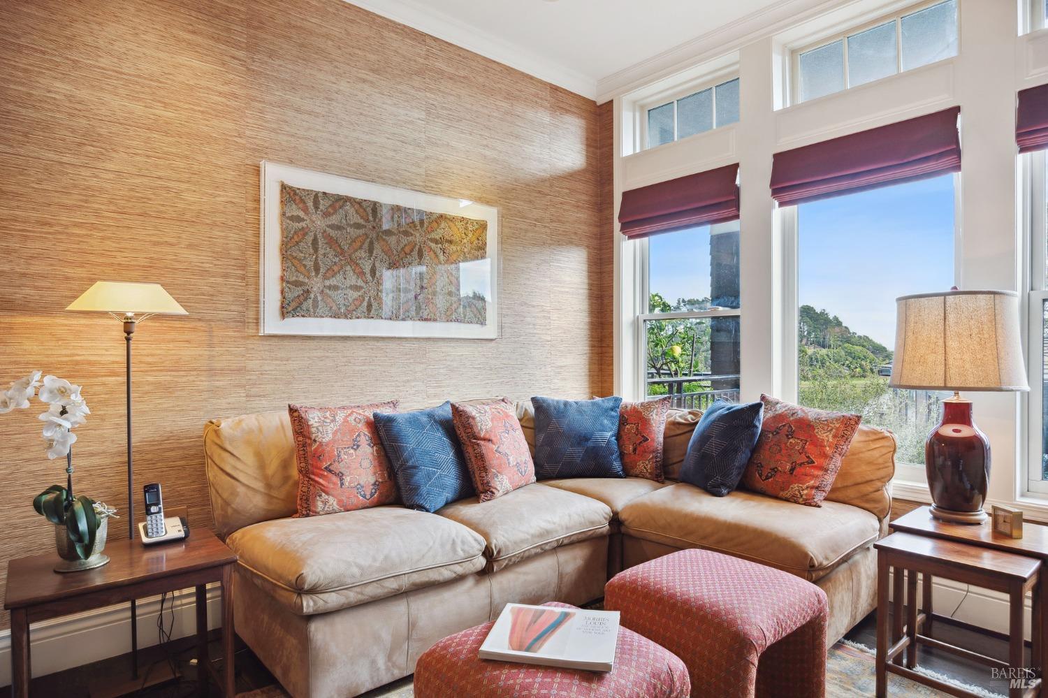 54 De Silva Island Dr