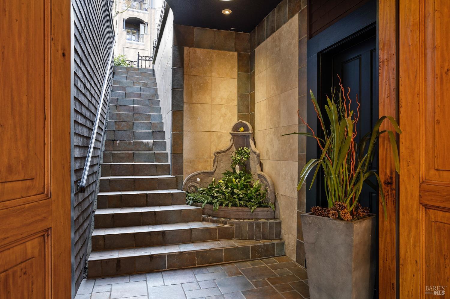 54 De Silva Island Dr