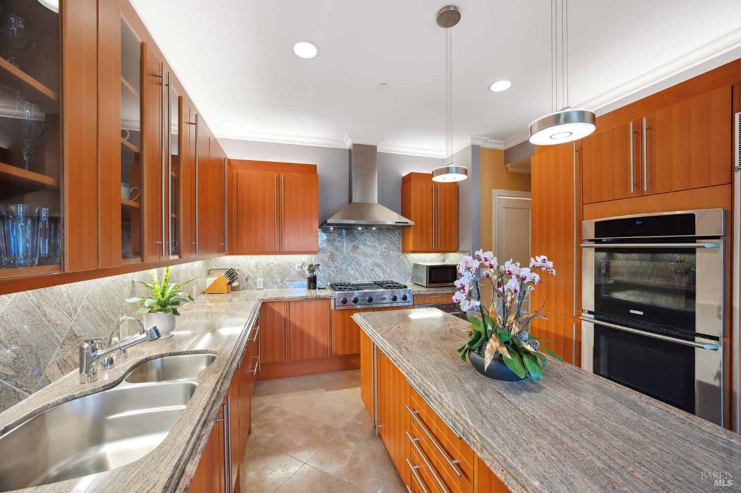 54 De Silva Island Dr