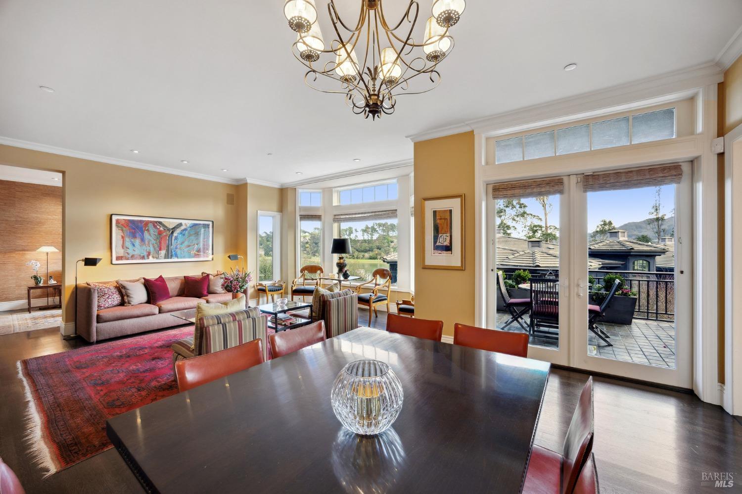 54 De Silva Island Dr