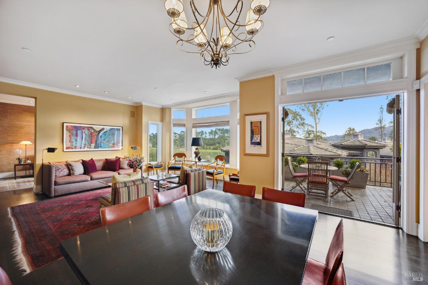 54 De Silva Island Dr