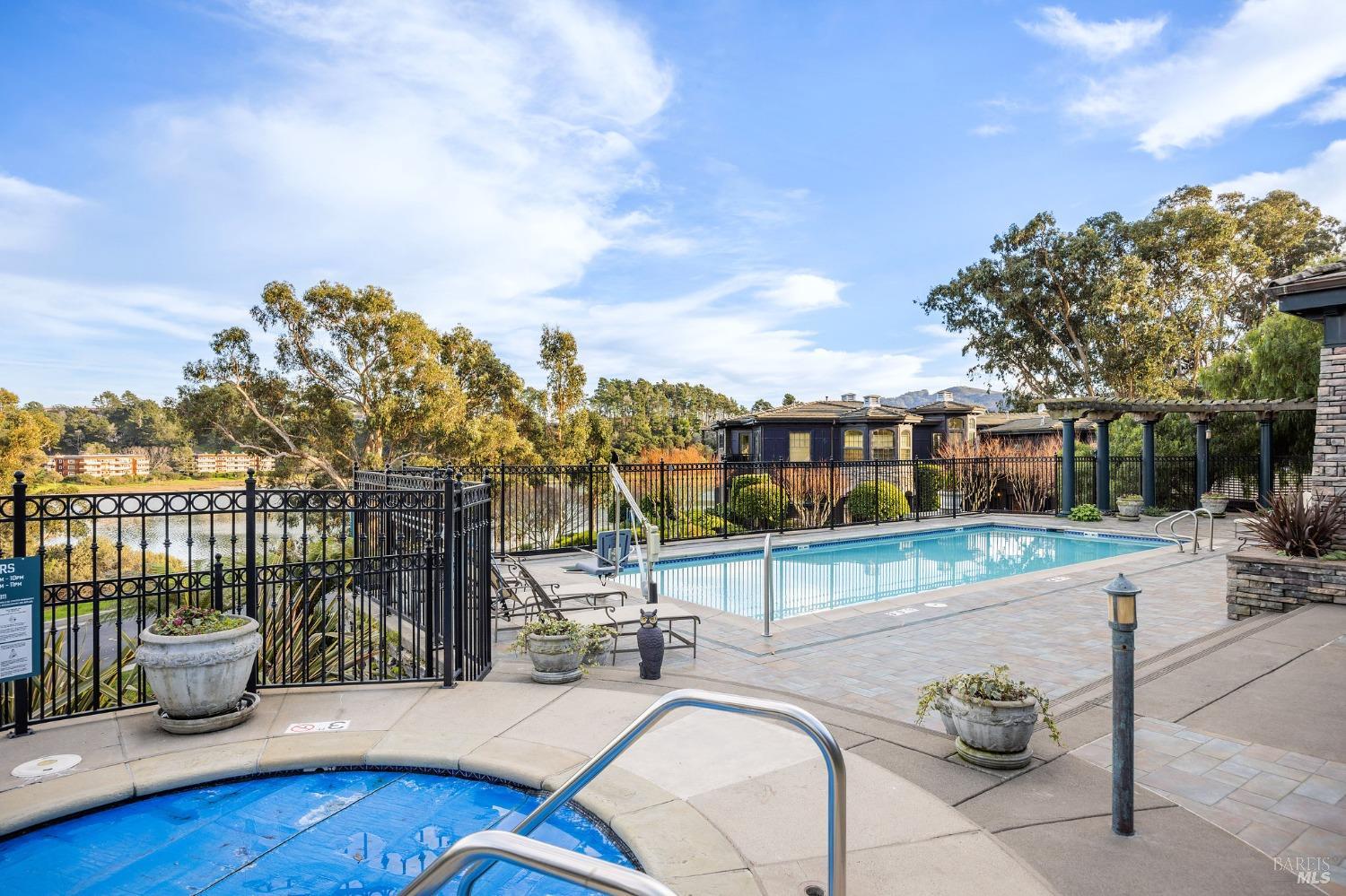 54 De Silva Island Dr