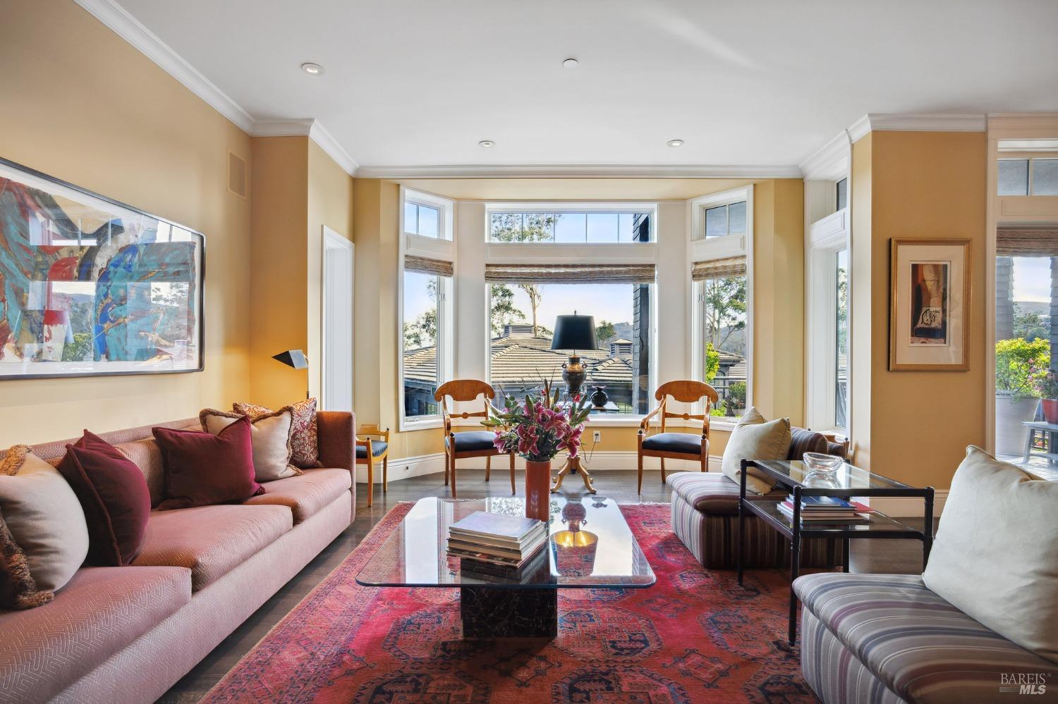 54 De Silva Island Dr