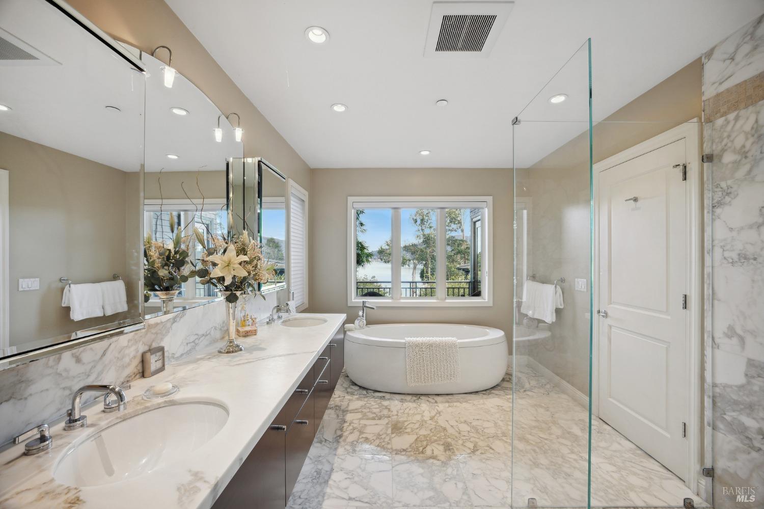 54 De Silva Island Dr