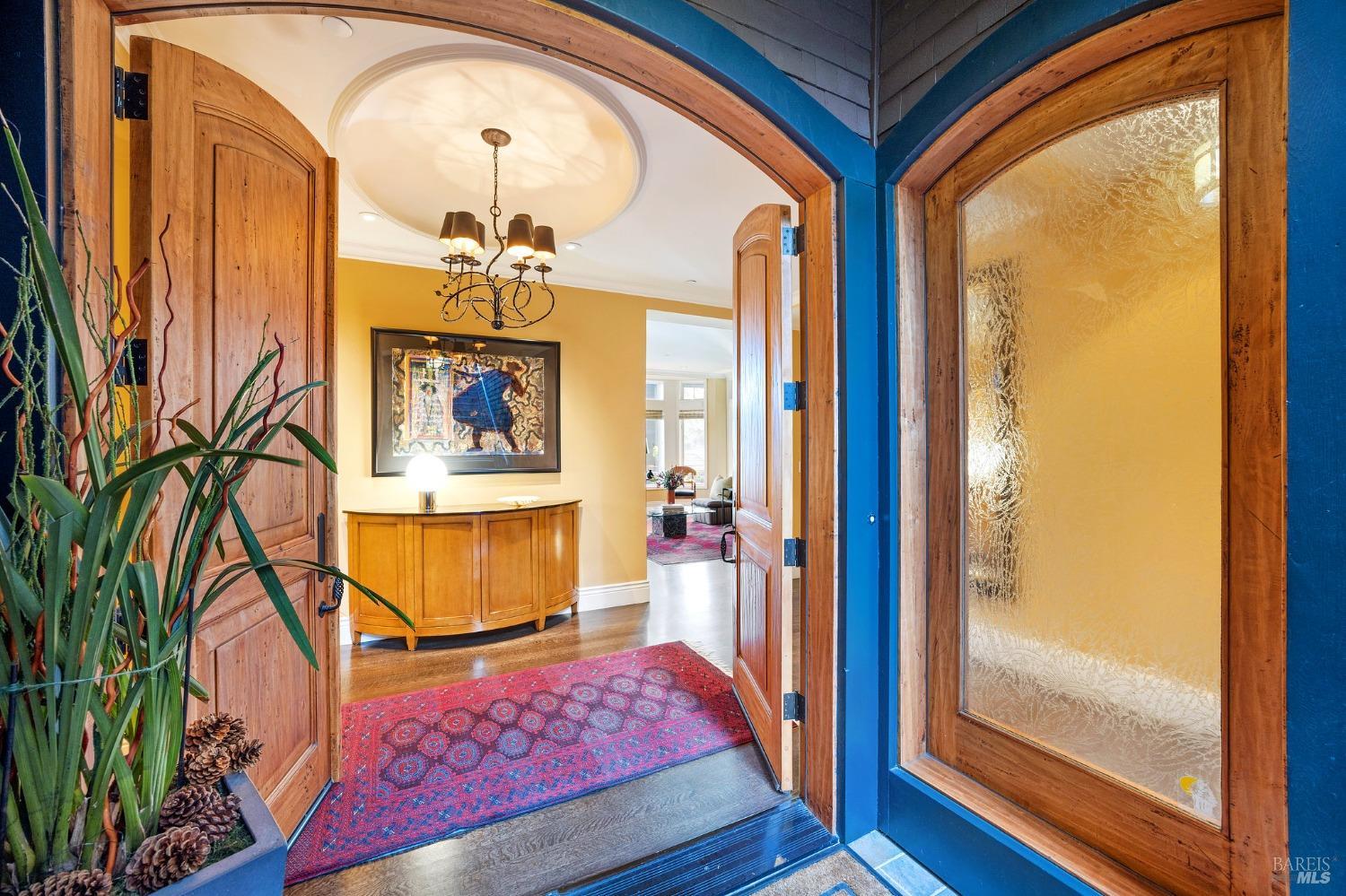 54 De Silva Island Dr