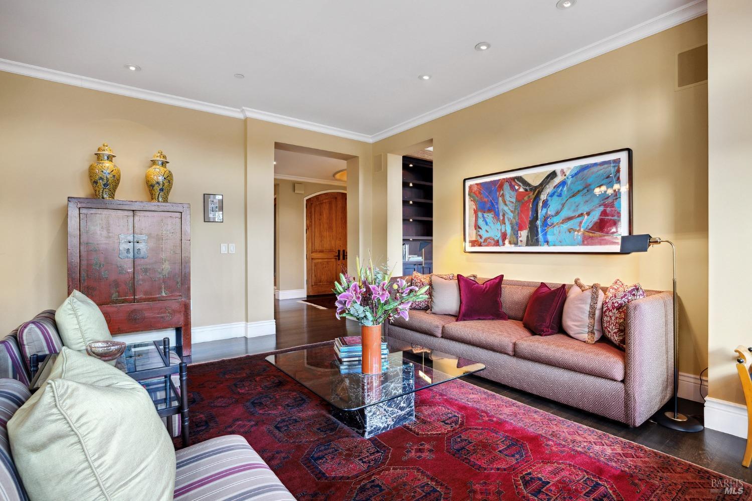 54 De Silva Island Dr