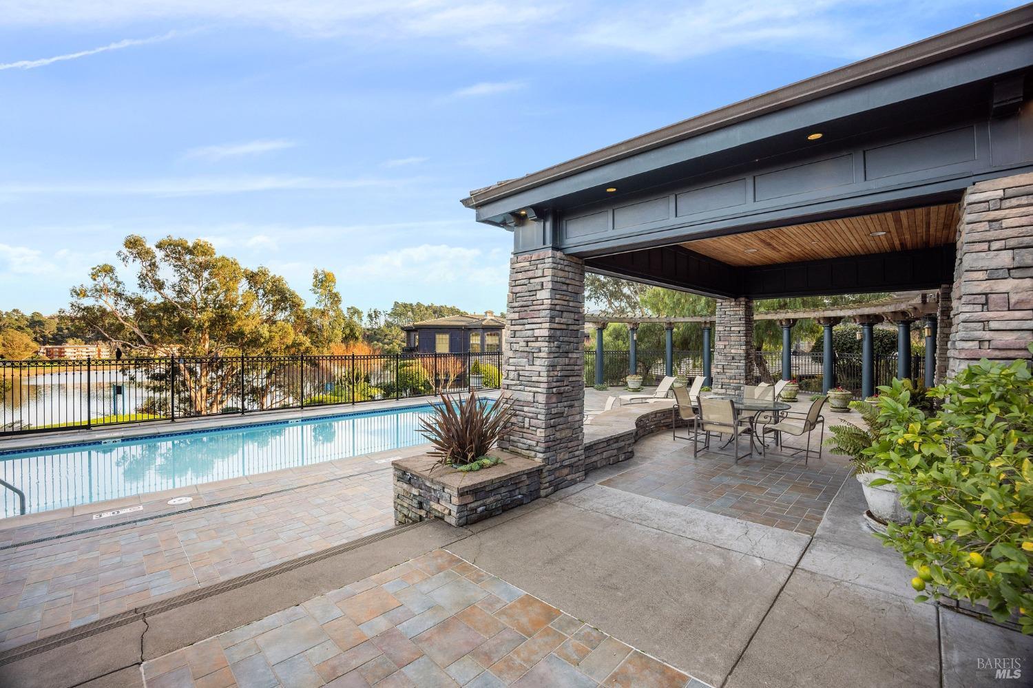 54 De Silva Island Dr