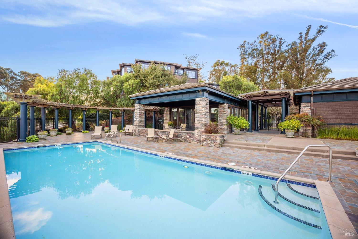 54 De Silva Island Dr