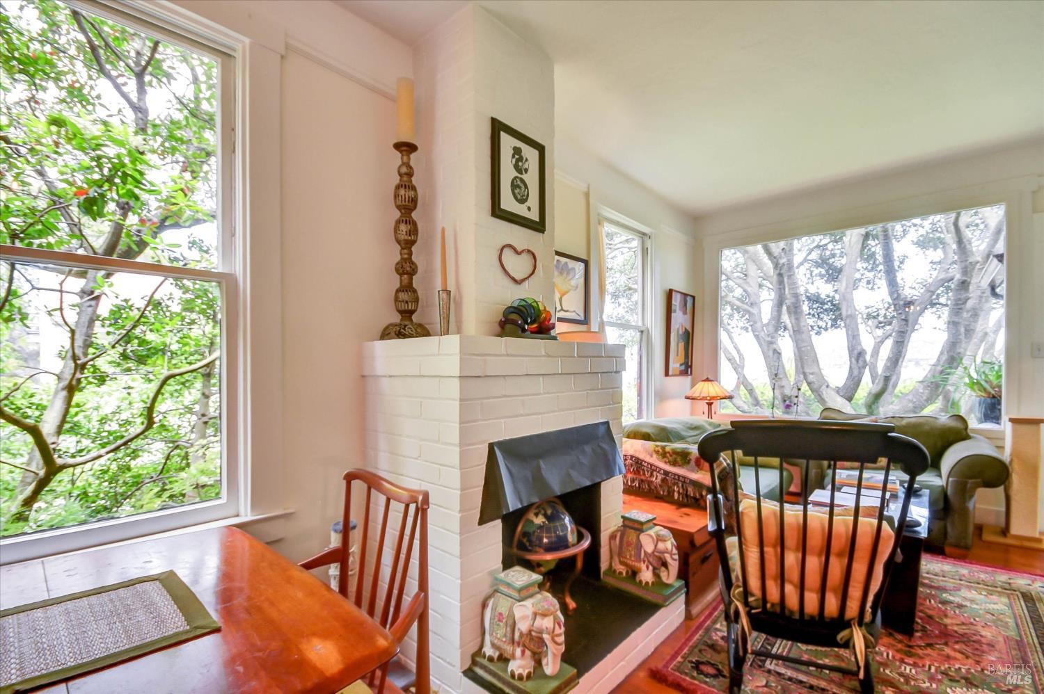 17 Girard Avenue