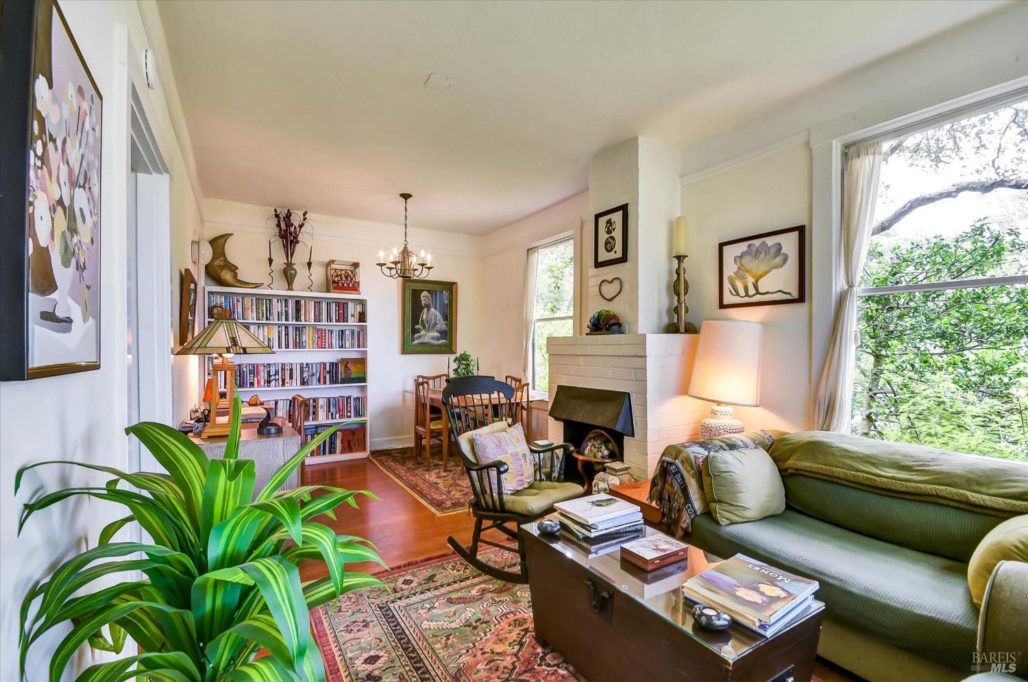 17 Girard Avenue