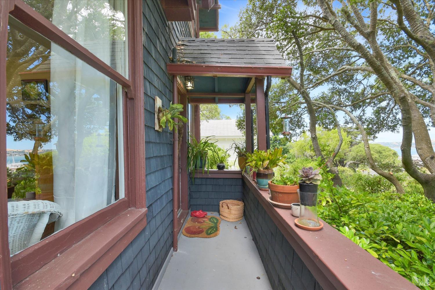 17 Girard Avenue