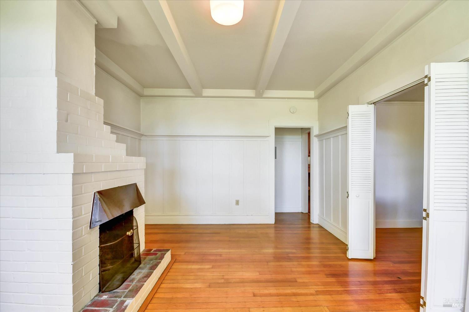 17 Girard Avenue